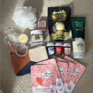 Beauty bundle ; vanilla bean Noel confetti moisturizer